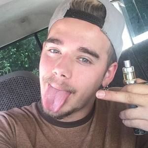 Meet your Posher, Dillon scott